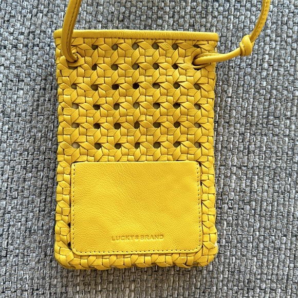 New Lucky Brand leather crossbody. Yellow with flowers. - Picture 2 of 5